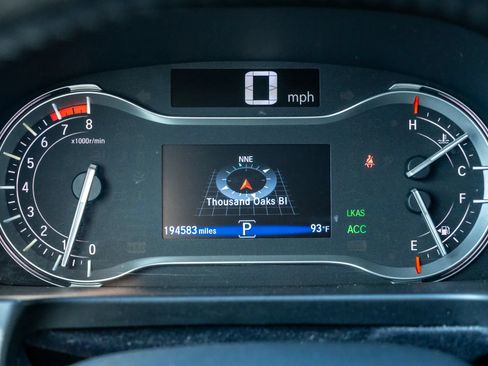 Used 2017 Honda Pilot Elite image 22