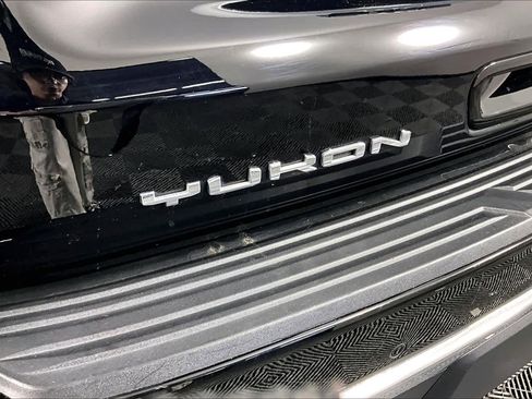 Certified 2022 GMC Yukon SLT w/ SLT Premium Package image 31