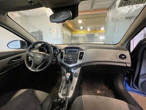 Used 2012 Chevrolet Cruze LS w/ Connectivity Package image 31