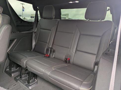 Used 2023 Chevrolet Tahoe Premier w/ Premium Package image 13