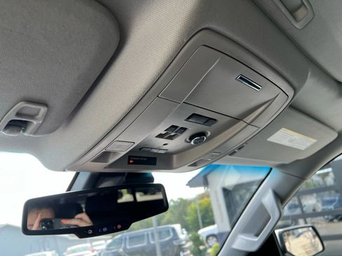 Used 2015 GMC Yukon Denali w/ Open Road Package image 31