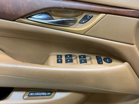 Used 2016 Cadillac Escalade Platinum image 12