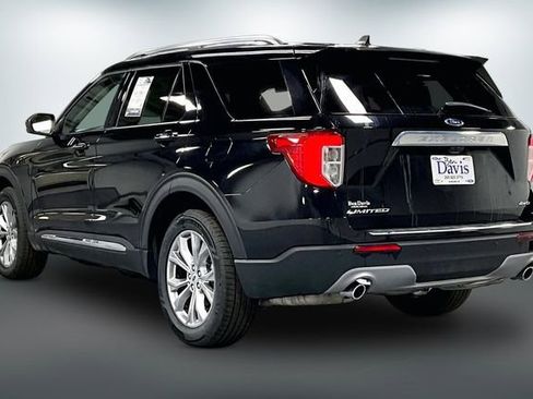 Used 2023 Ford Explorer Limited image 5