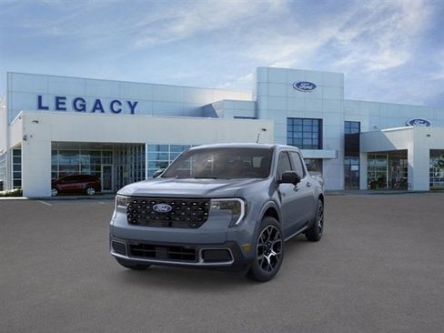 New 2026 Ford Maverick Lariat image 2