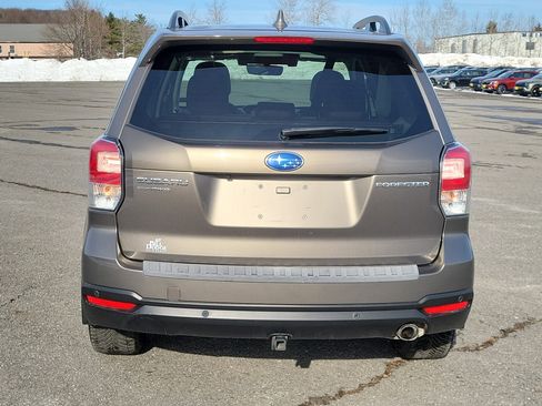 Used 2018 Subaru Forester 2.5i Touring image 6