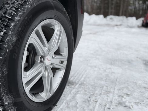 Used 2020 GMC Terrain SLE w/ Driver Convenience Package image 11