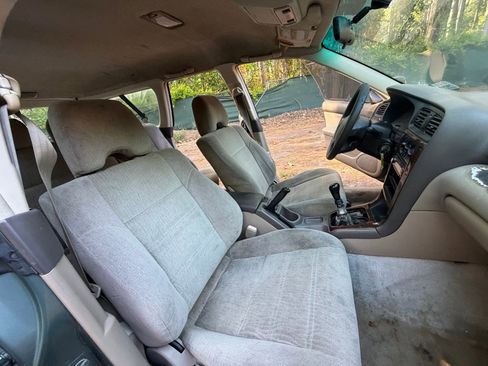Used 2000 Subaru Outback Wagon AWD/4WD image 23