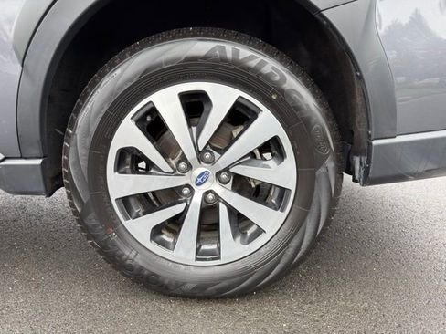 Used 2025 Subaru Outback Premium image 30