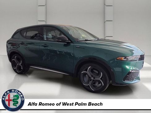 New 2026 Alfa Romeo Tonale w/ Active Assist Package AWD/4WD image 1
