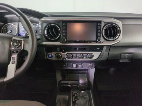 Used 2023 Toyota Tacoma SR5 AWD/4WD image 19
