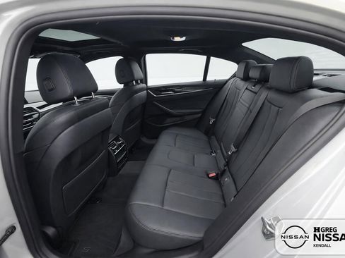 Used 2017 BMW 530i xDrive AWD/4WD image 13