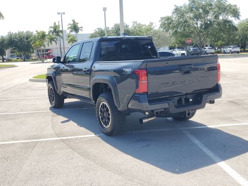 Certified 2026 Toyota Tacoma TRD Off-Road w/ TRD Off Road Upgrade Package AWD/4WD image 5