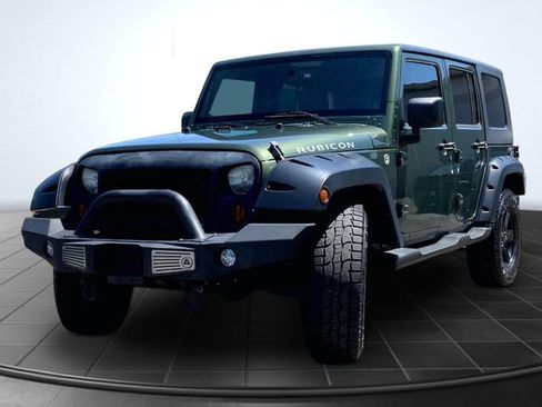 Used 2008 Jeep Wrangler Unlimited Rubicon w/ Dual Top Group AWD/4WD image 4