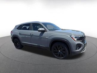 Used 2026 Volkswagen Atlas Cross Sport SE AWD/4WD video 2