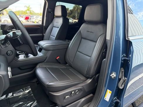 Used 2024 GMC Sierra 1500 Denali w/ Technology Package AWD/4WD image 16