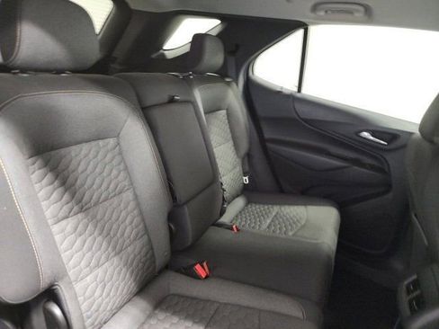Used 2020 Chevrolet Equinox LT w/ Driver Convenience Package image 14
