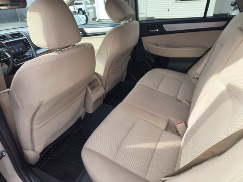 Used 2019 Subaru Outback 2.5i Premium w/ Popular Package #2 image 27