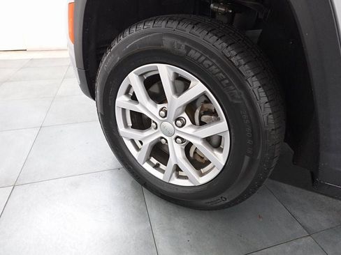 Used 2021 Jeep Grand Cherokee L Limited image 28