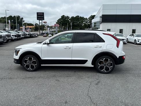 New 2025 Kia Niro EX Touring image 6