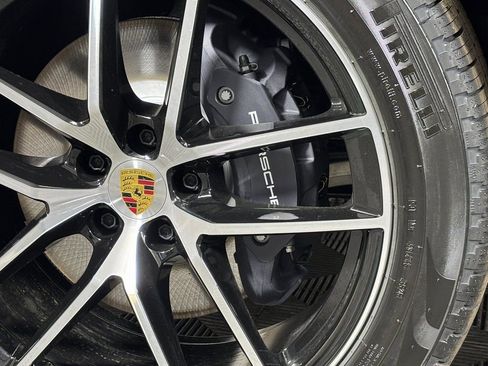 Used 2026 Porsche Macan Turbo AWD/4WD image 40