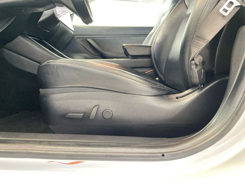 Used 2018 Tesla Model 3 Long Range image 22