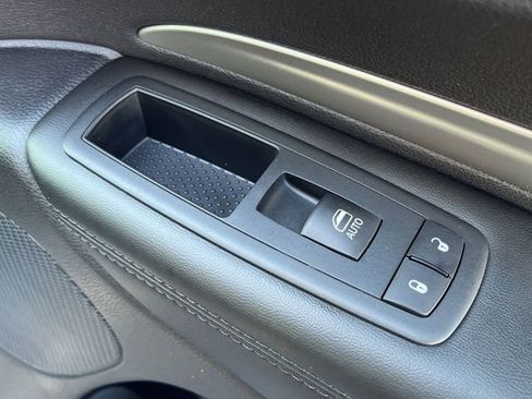 Certified 2018 Dodge Durango SXT w/ 3rd Row Seating Group image 35