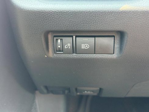Used 2024 Toyota RAV4 XLE AWD/4WD image 18