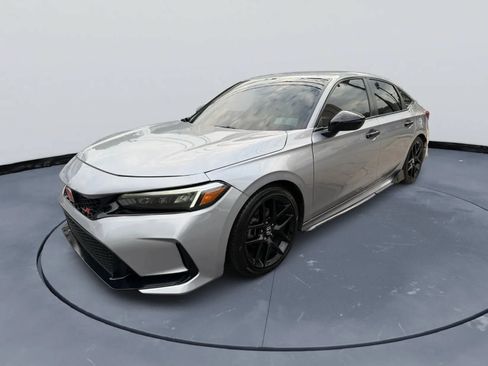 Used 2025 Honda Civic Sport image 2