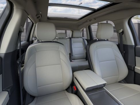 New 2026 Lincoln Nautilus Premier AWD/4WD image 34