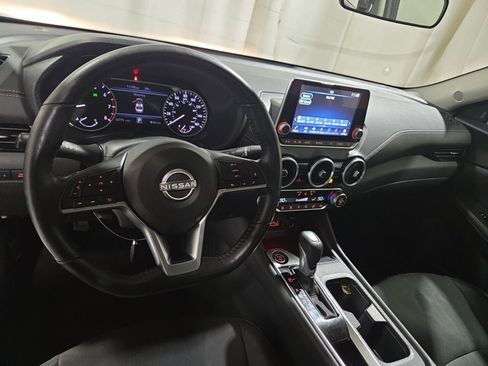 Used 2025 Nissan Sentra SV w/ All-Weather Package image 10