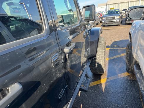 Used 2021 Jeep Wrangler Unlimited Sahara image 14