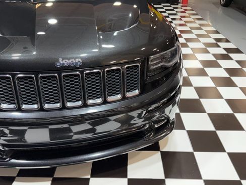 Used 2014 Jeep Grand Cherokee SRT8 w/ Luxury Group II AWD/4WD image 10