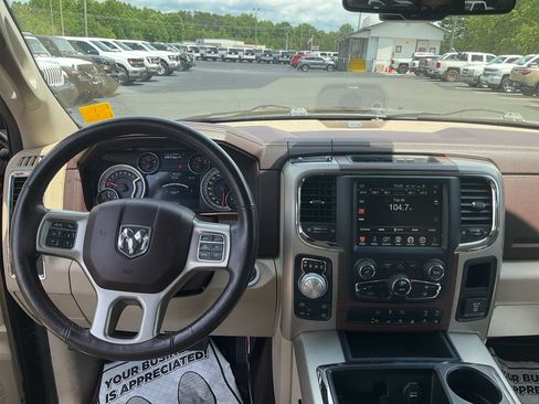 Used 2015 RAM 1500 Laramie w/ Convenience Group AWD/4WD image 25