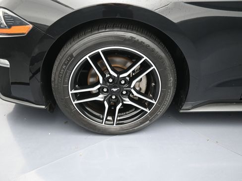 Used 2022 Ford Mustang Premium image 10