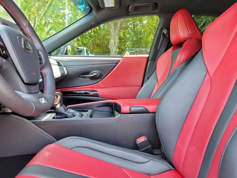 Used 2024 Lexus ES 350 F Sport w/ Accessory Package (Z2) FWD image 20