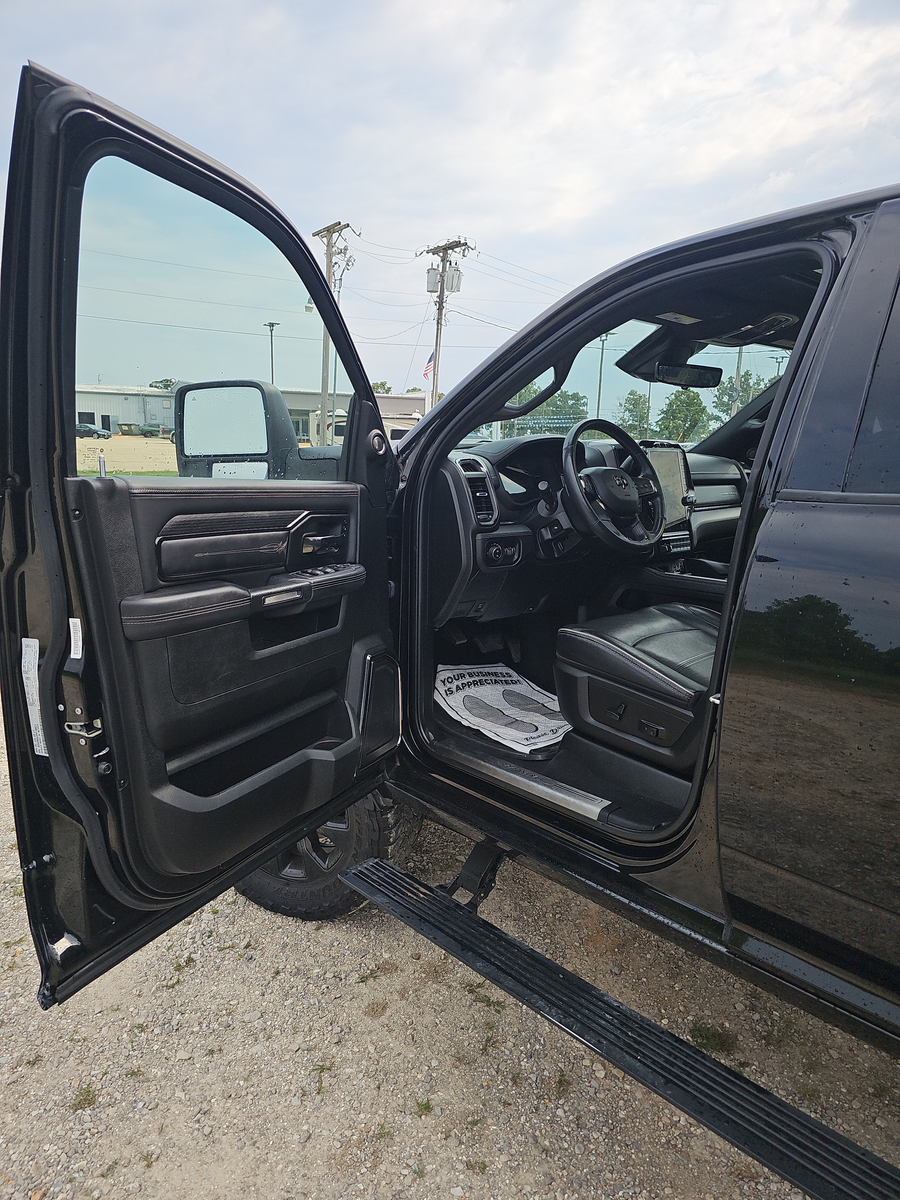 Used 2024 RAM 2500 Limited AWD/4WD image 22