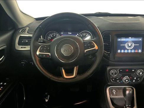 Used 2019 Jeep Compass Latitude w/ Popular Equipment Group image 5