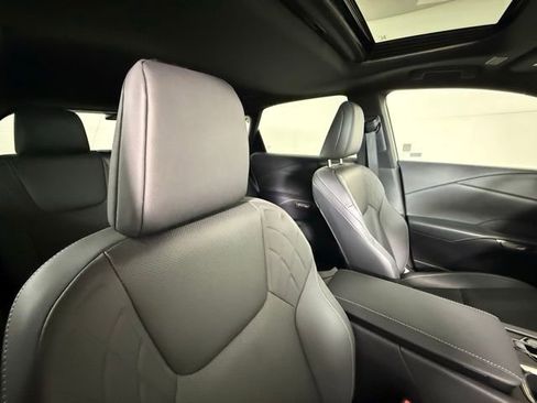 Used 2023 Lexus RX 350 Premium image 36