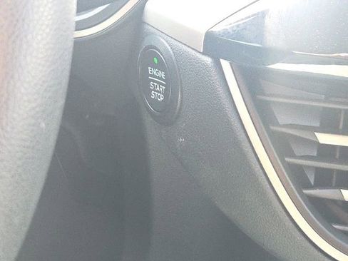 Used 2022 Ford Escape SE AWD/4WD image 45