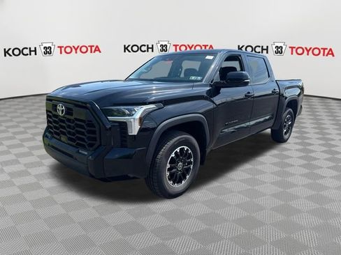 Used 2022 Toyota Tundra SR5 w/ TRD Off-Road Premium Package AWD/4WD image 3