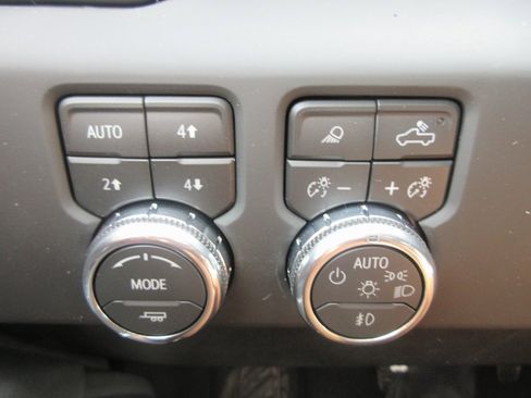 New 2026 GMC Sierra 2500 Denali w/ Denali Reserve Package image 18