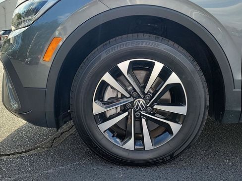 Used 2024 Volkswagen Tiguan S image 9