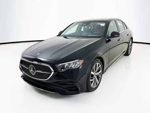 Used 2025 Mercedes-Benz E 350 Sedan image 3