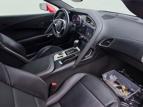 Used 2014 Chevrolet Corvette Stingray Convertible w/ 2LT Preferred Equipment Group image 27