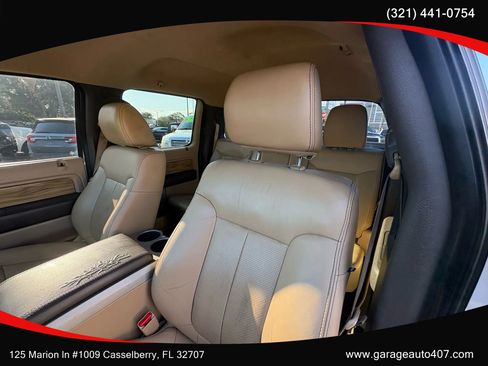 Used 2011 Ford F150 Lariat image 12