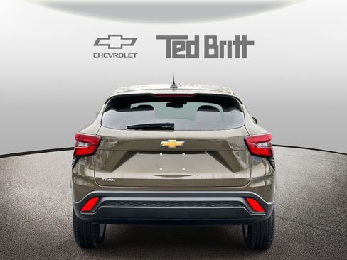 Certified 2024 Chevrolet Trax LS w/ LS Convenience Package image 5