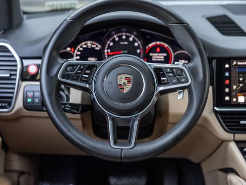 Certified 2023 Porsche Cayenne AWD/4WD image 14