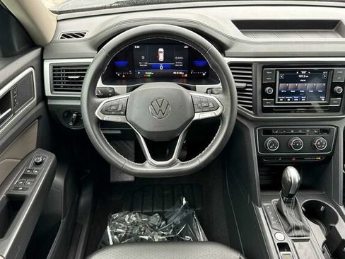 Used 2023 Volkswagen Atlas SE FWD image 14