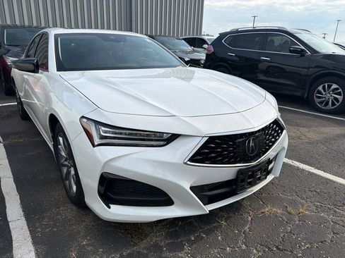 Used 2023 Acura TLX FWD image 3
