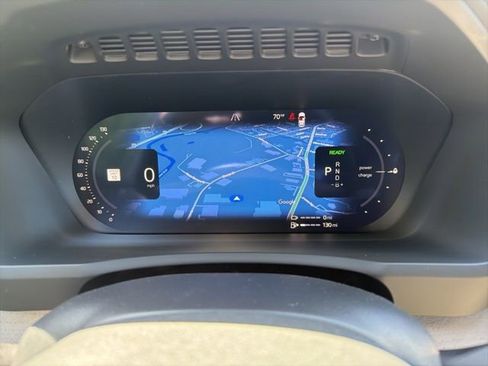 New 2026 Volvo XC90 T8 Ultra w/ Protection Package Premier AWD/4WD image 18